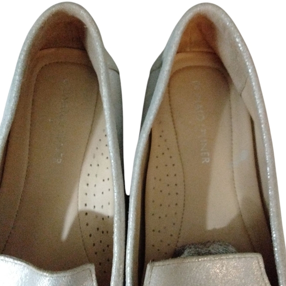 Donald Pliner Pearlescent Leather Loafer Women’s Size 9.5 Ivory Irradesent Flats - Picture 4 of 14